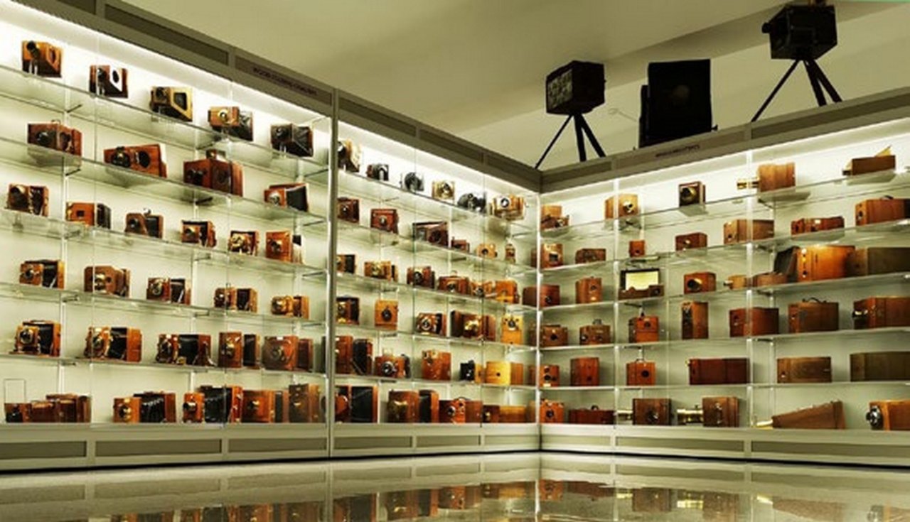 Another kind of history: The Romanian Records Museum