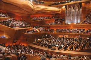 A New Concert Hall for Bucharest - How Could It Be Built?