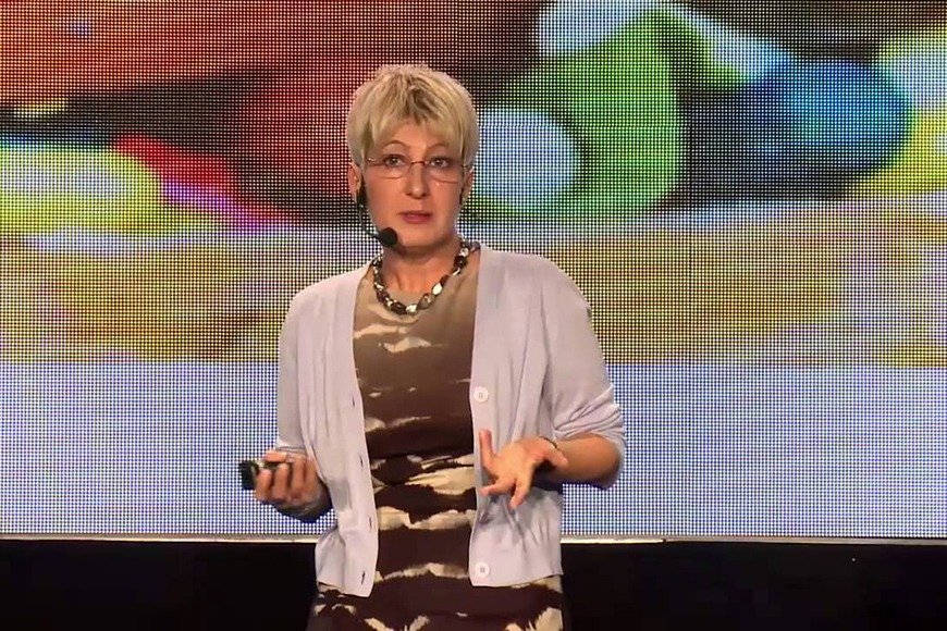 Simona Tivadar: „The modern man wants to break all rules, and be good looking and slim at the same time“